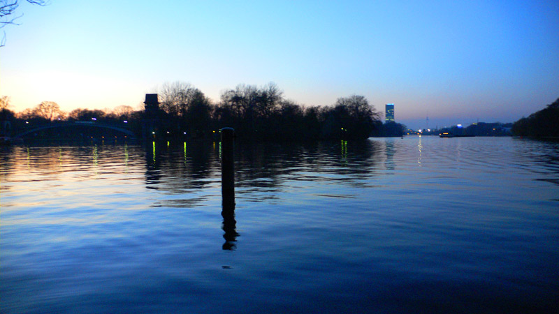 hegedonssamset_insearchofhappiness_no9-lrg